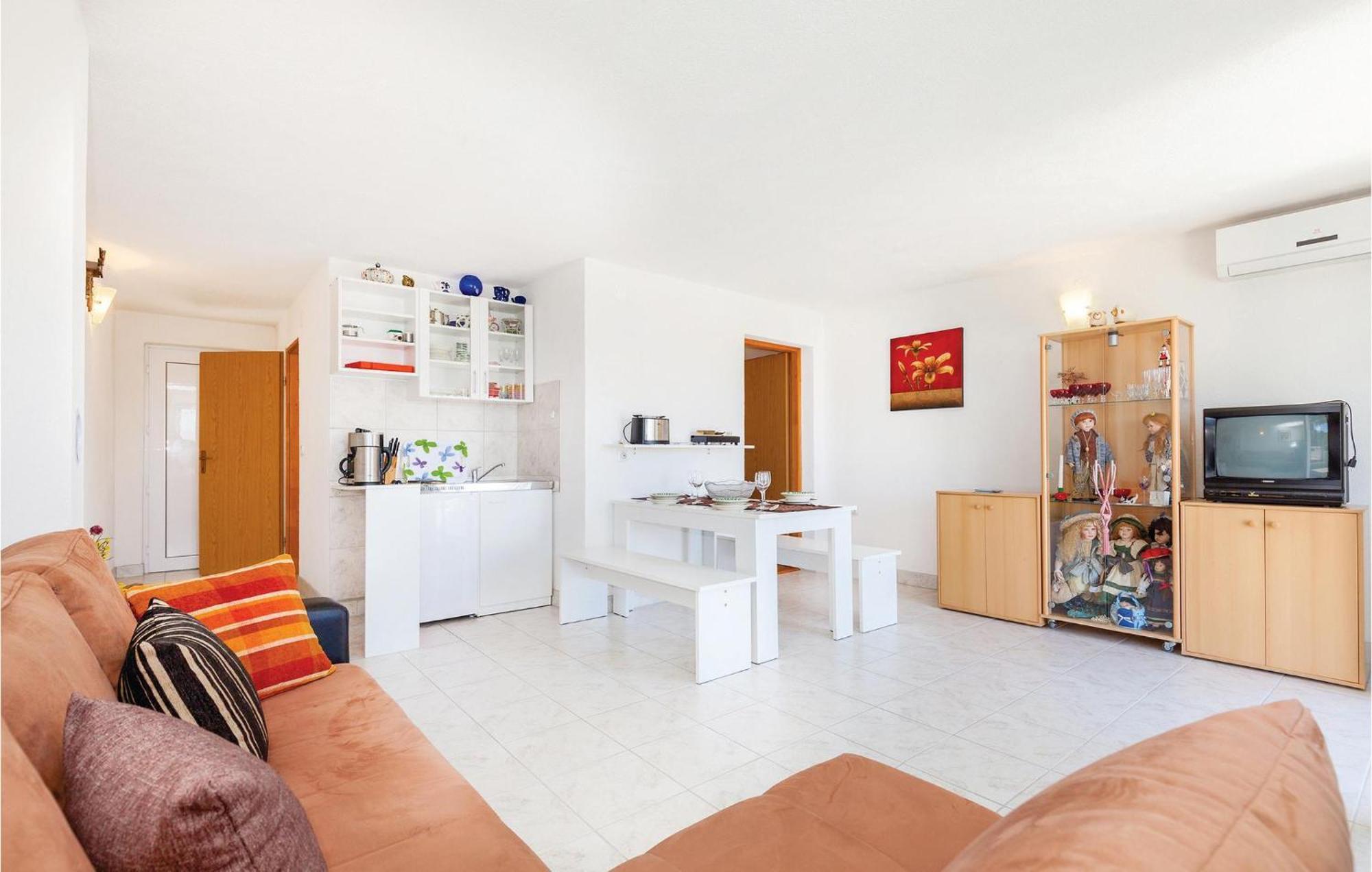 Gorgeous Apartment In Klenovica With Kitchen Kültér fotó
